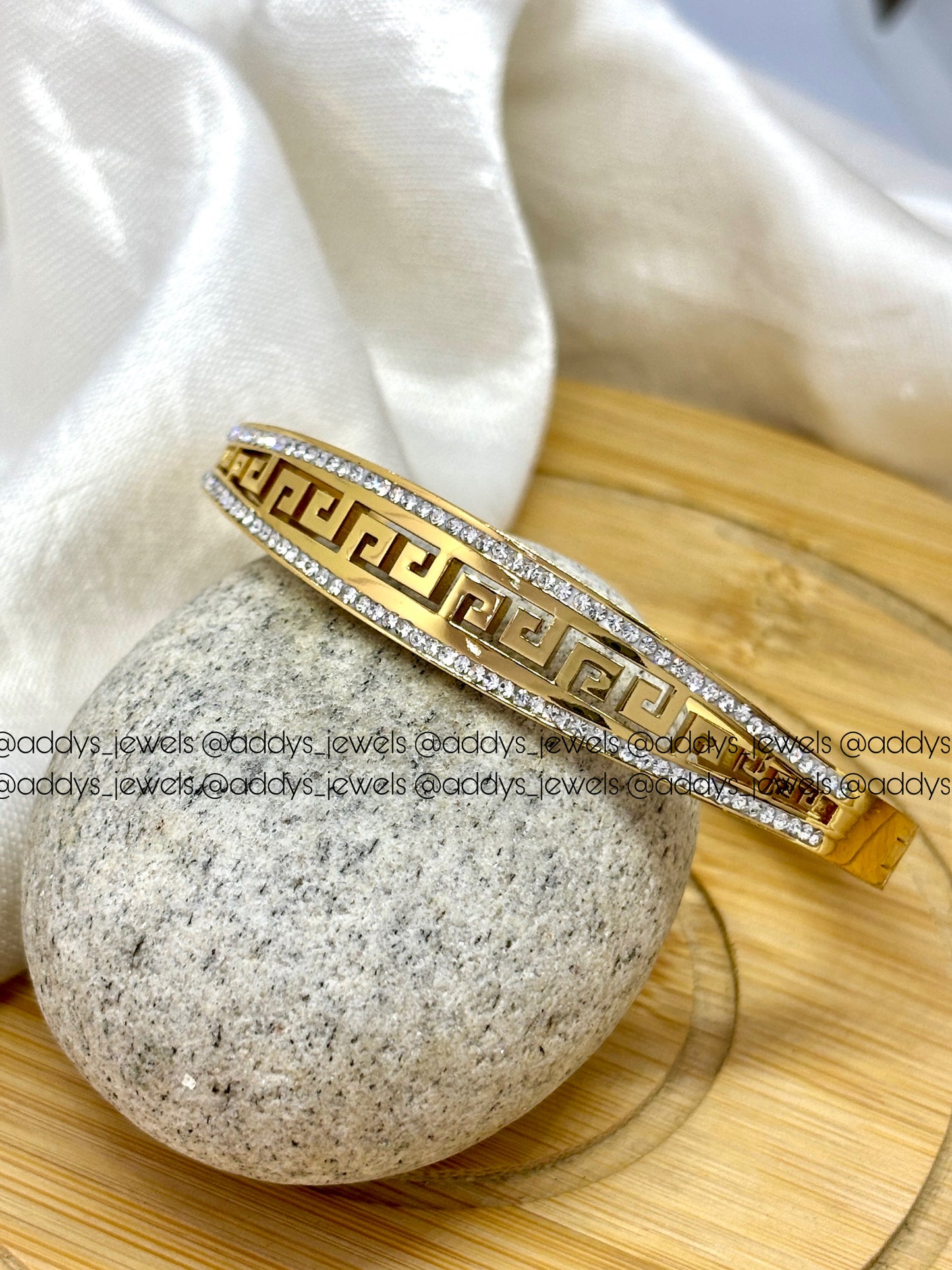 Radiant Royale Bracelet