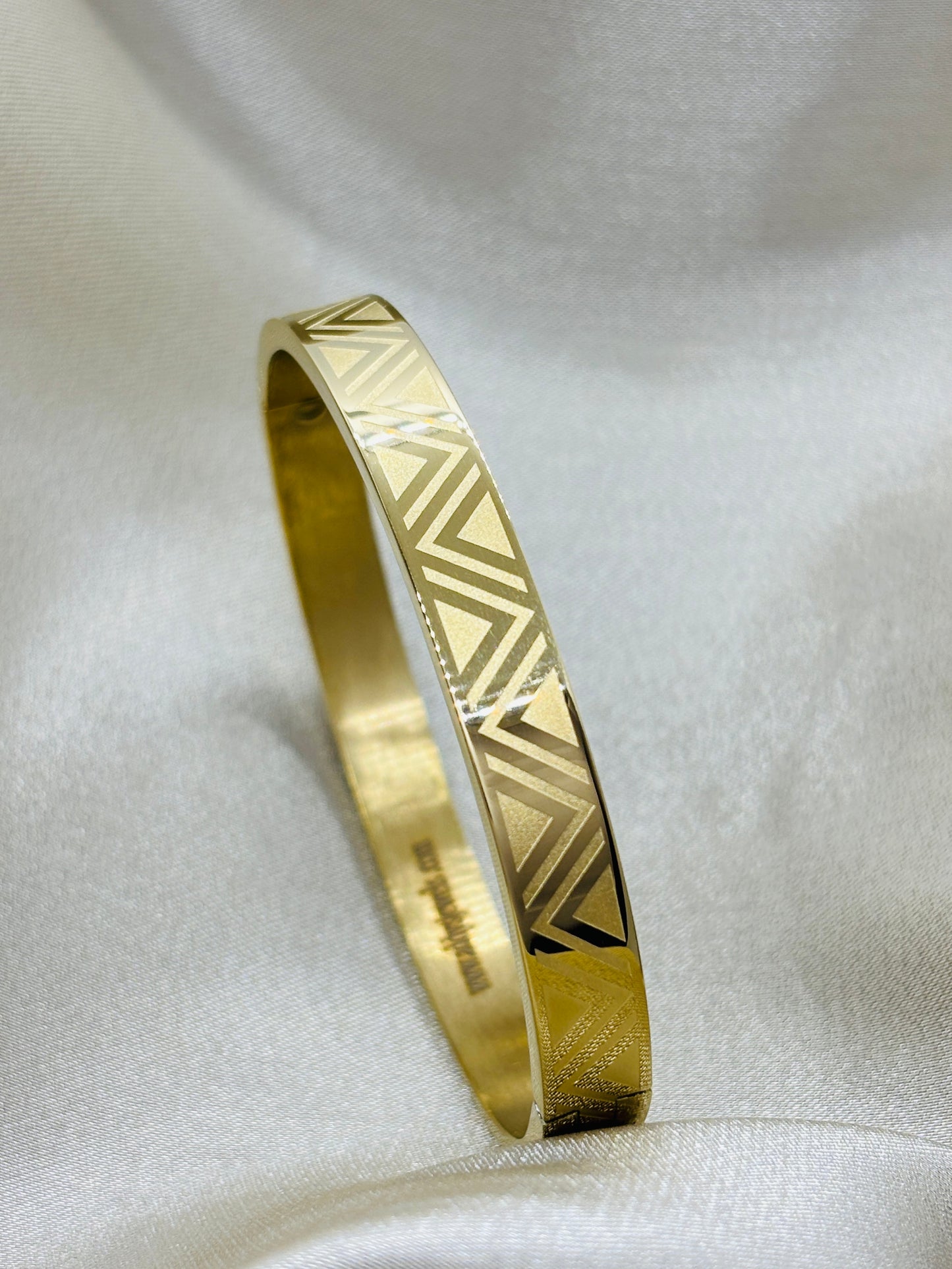 Classic Motif Luxe Bracelet