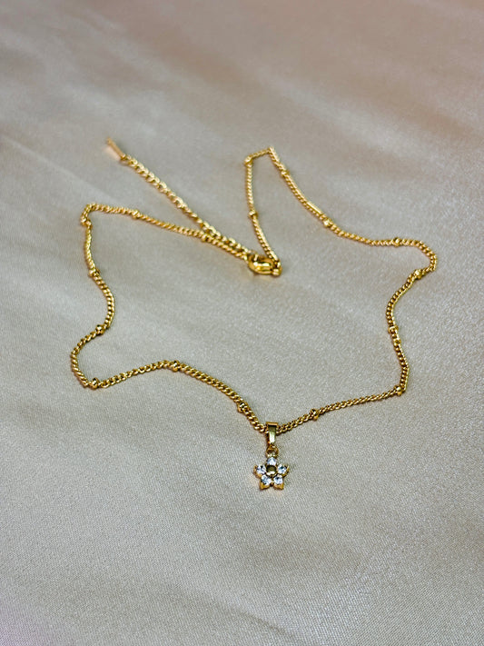 Floral Shine Necklace