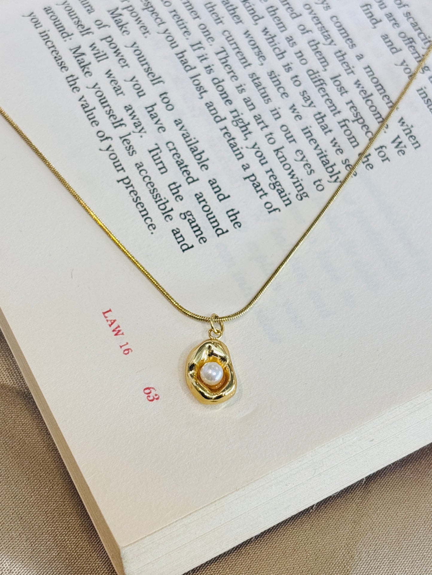 Pearl Pendant Necklace