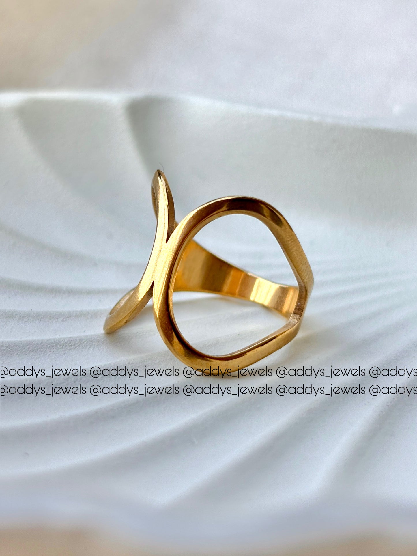 Twin Loop Ring (SIZE 12)