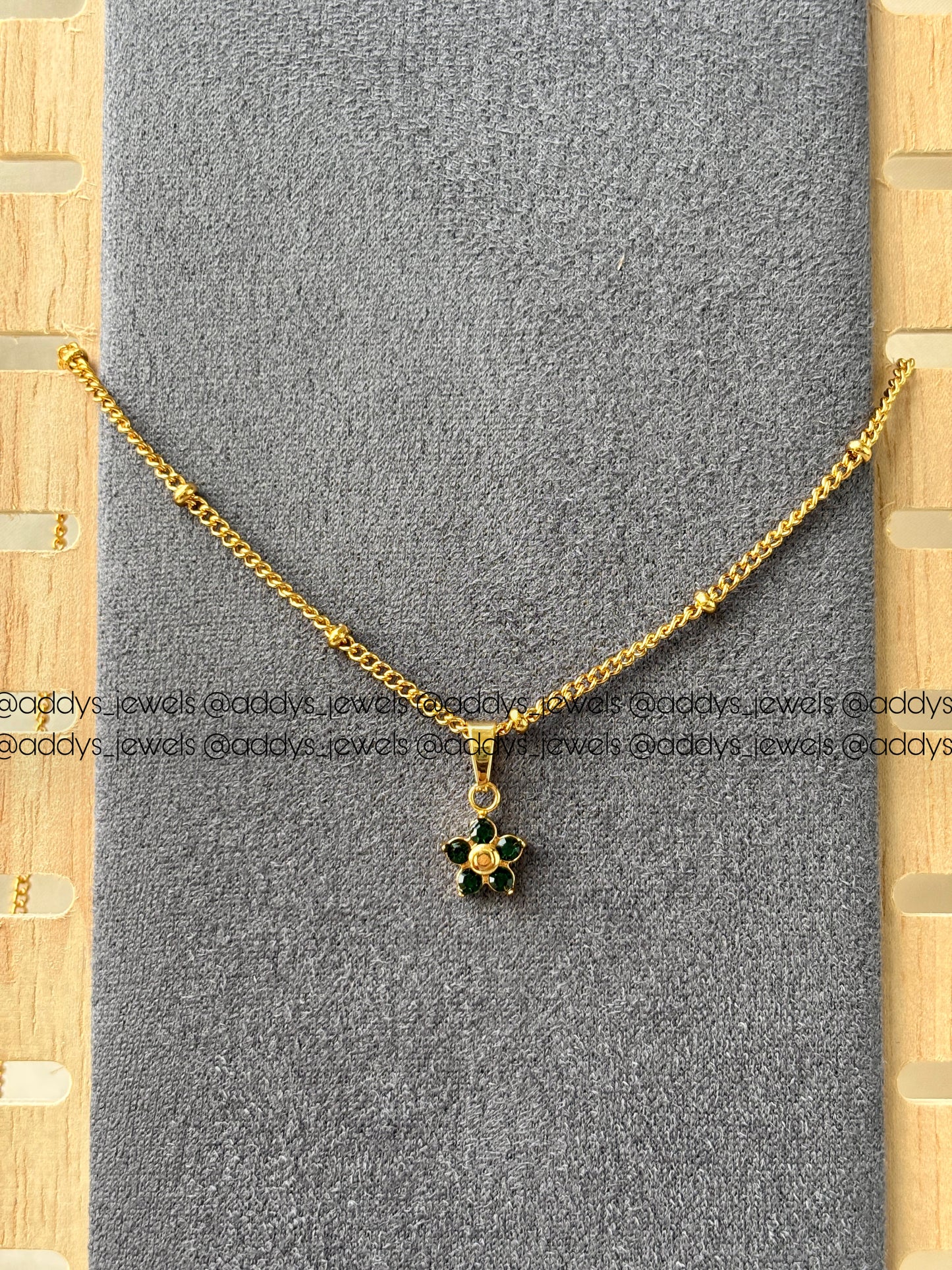 Emerald Drift Necklace