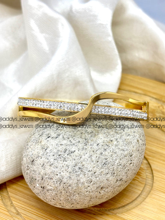 Golden Flow Bracelet