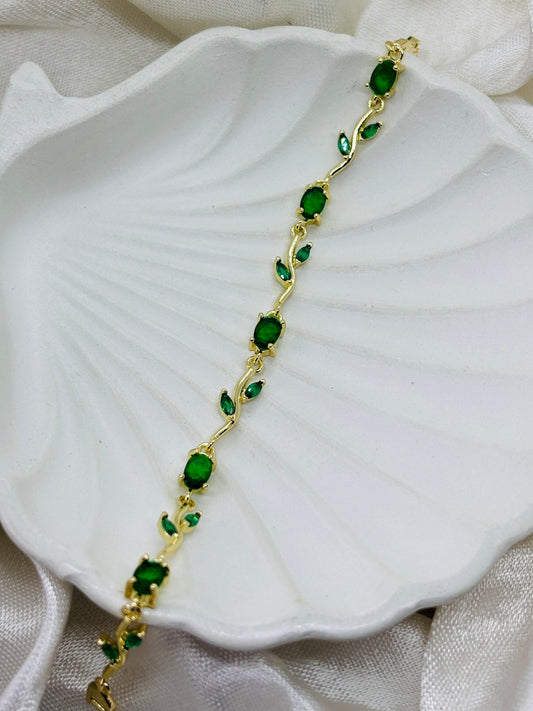 Green Tulip Bracelet (BABY SIZE)