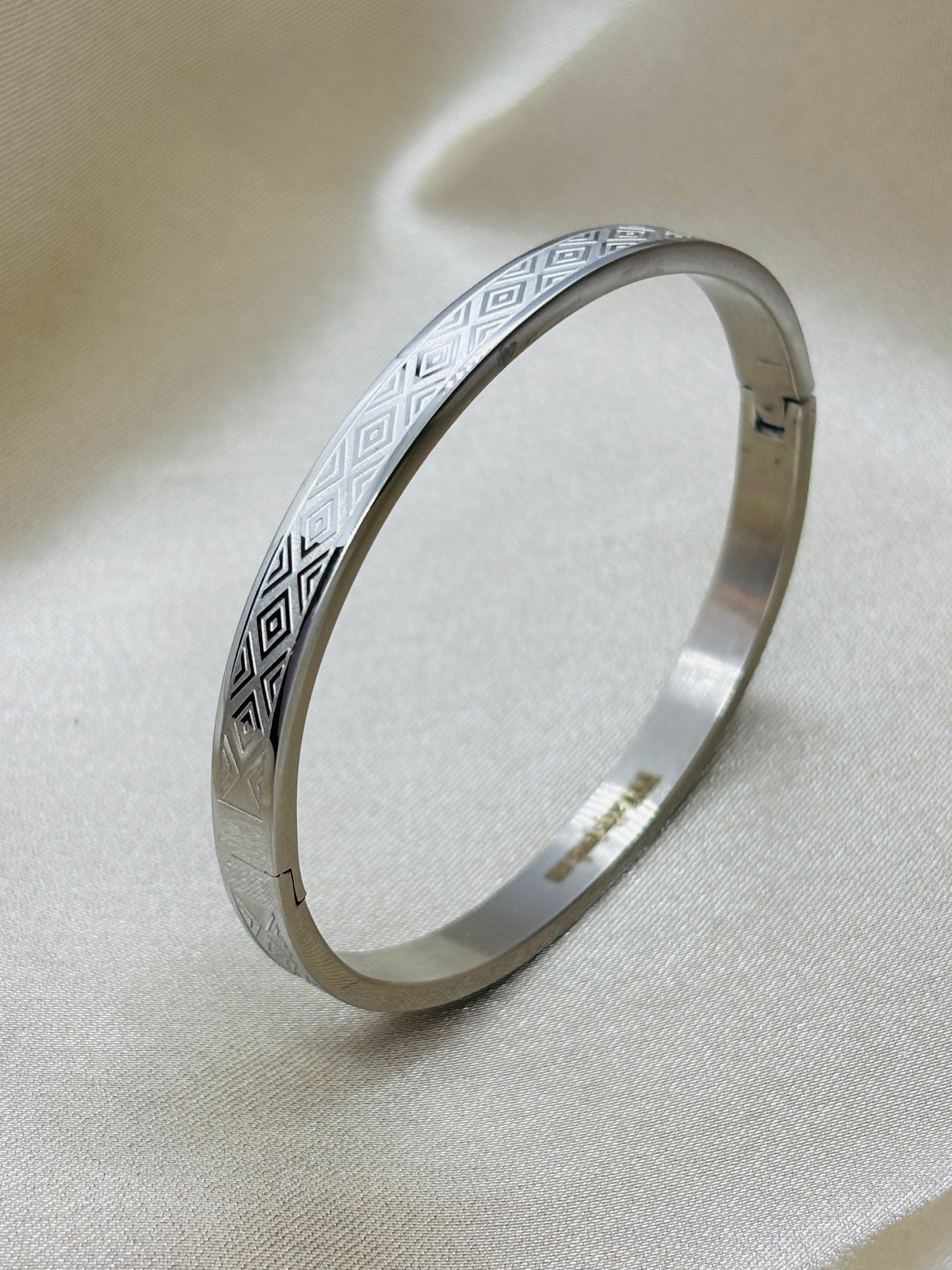 Diamond Echo Silver Bracelet