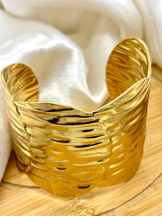 Aurora Gold Cuff
