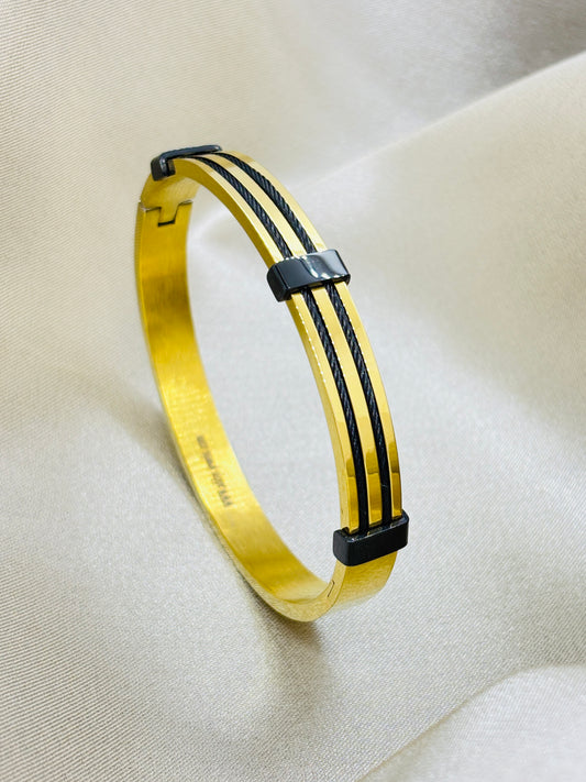 Dual Contrast Bracelet