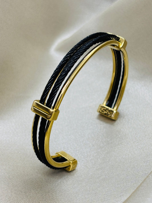 Golden Thread Elegance Bracelet
