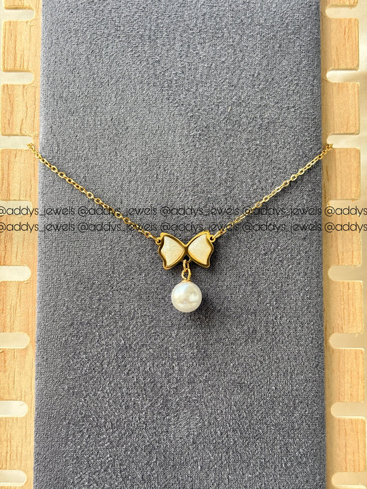 Pearl Bow Grace