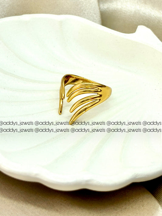 Golden Flow Ring (ADJUSTABLE)
