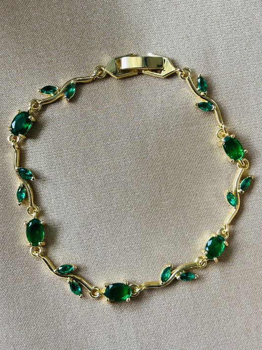 Green Tulip Bracelet (BABY SIZE)