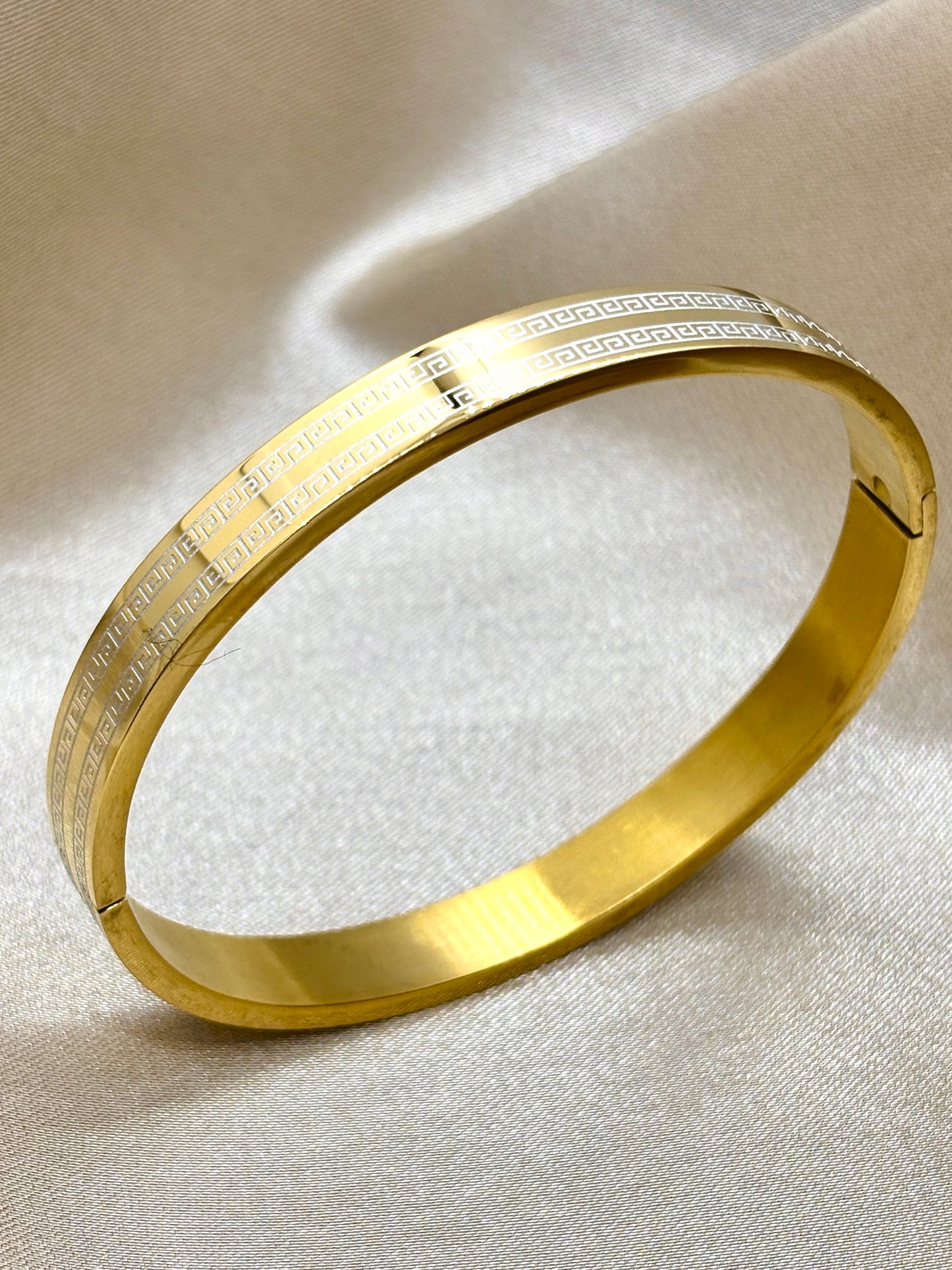 Golden Horizon Bracelet