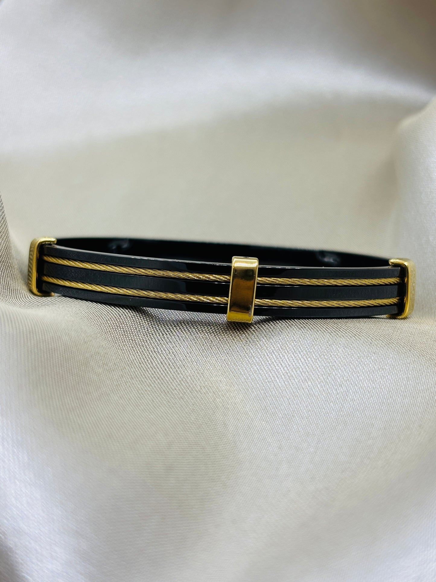 Ebony Twist Elegance Bracelet