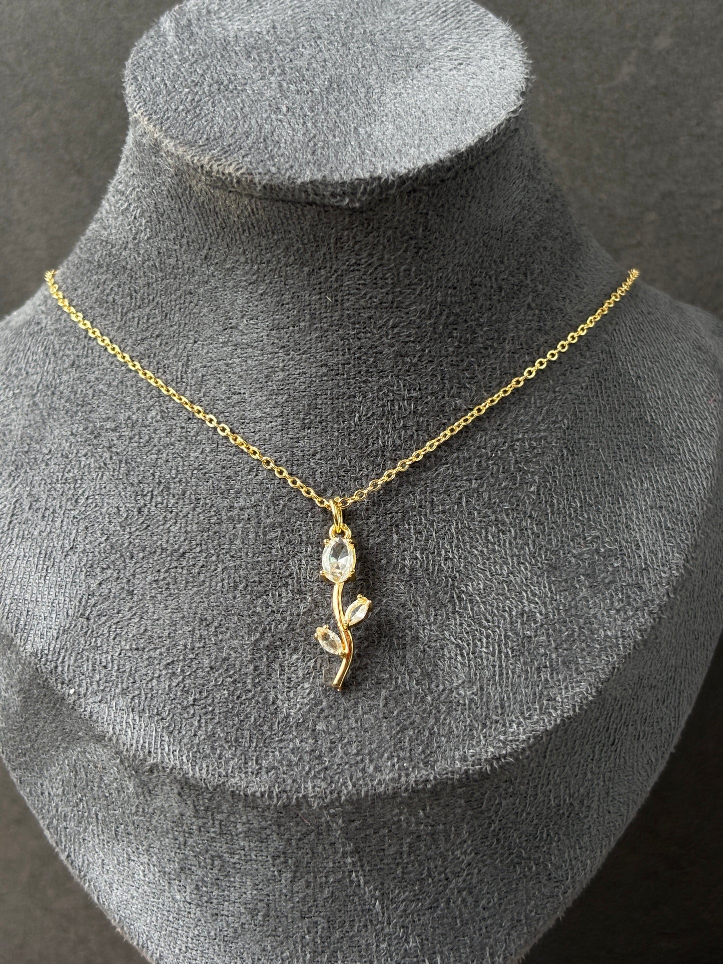 Snow Tulip Necklace