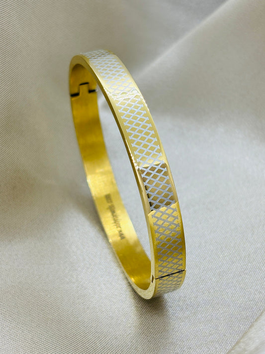 Diamond Threads Bracelet