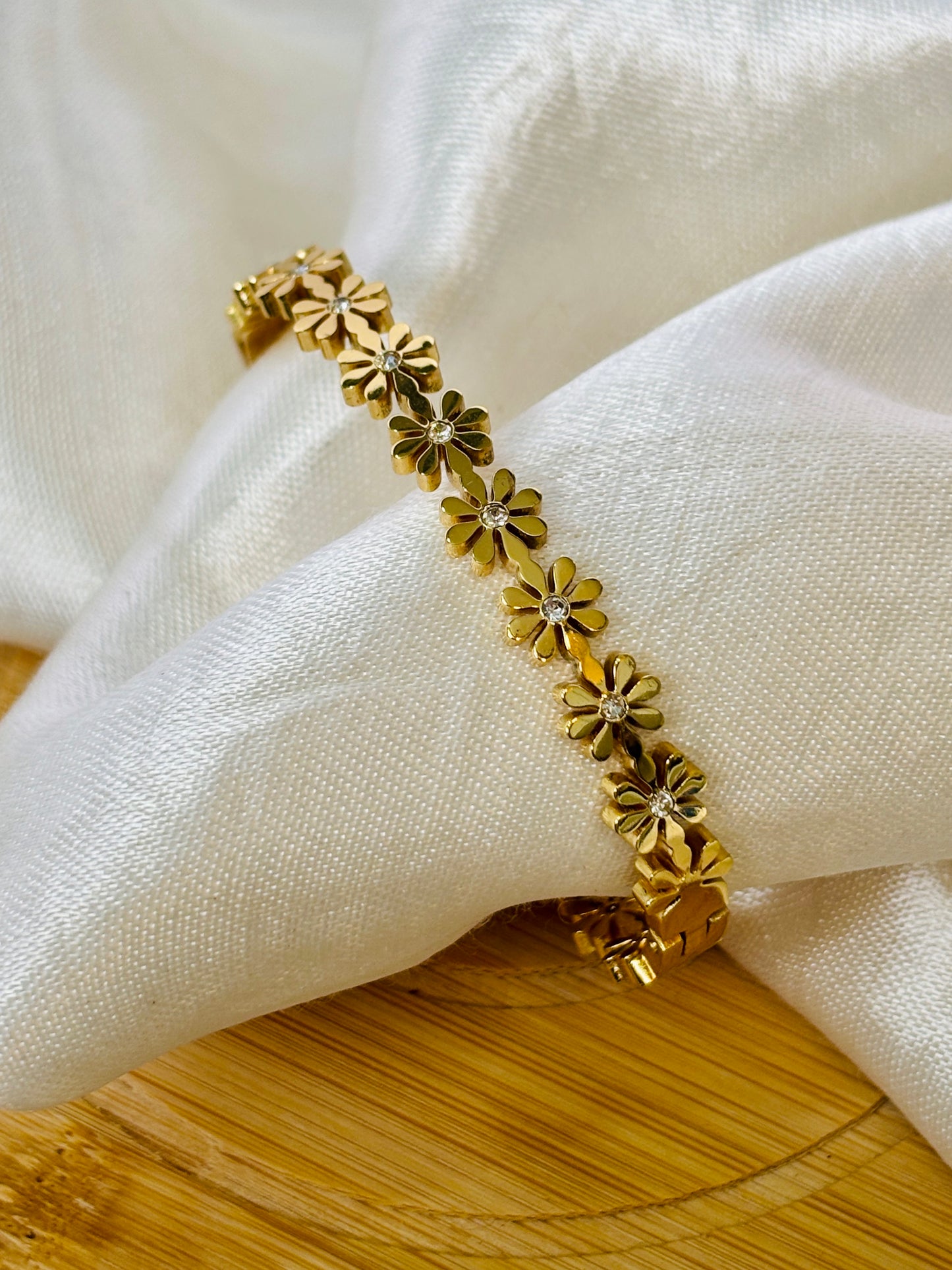 Daisy Chain Bracelet