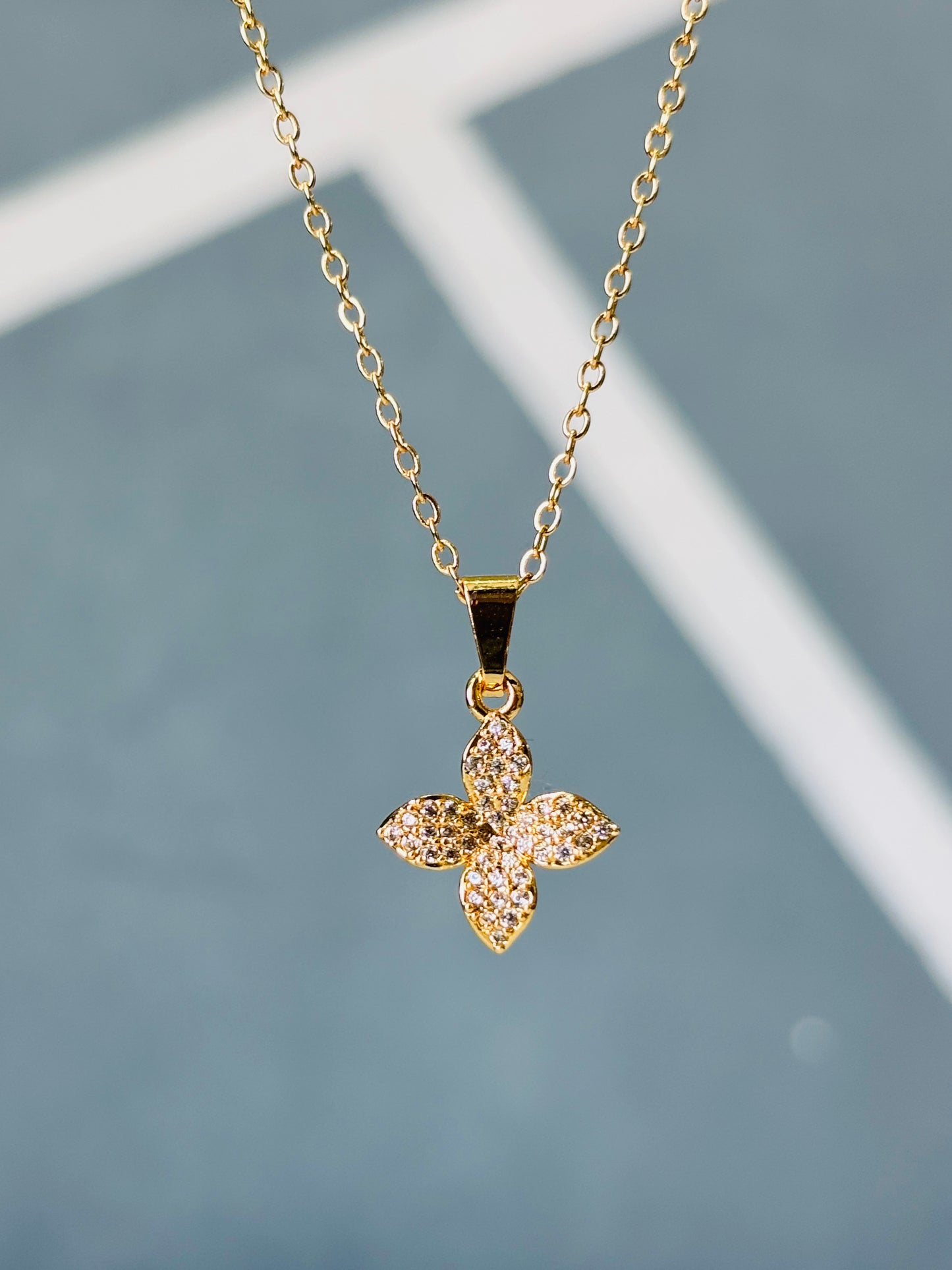 Floral Spark Necklace